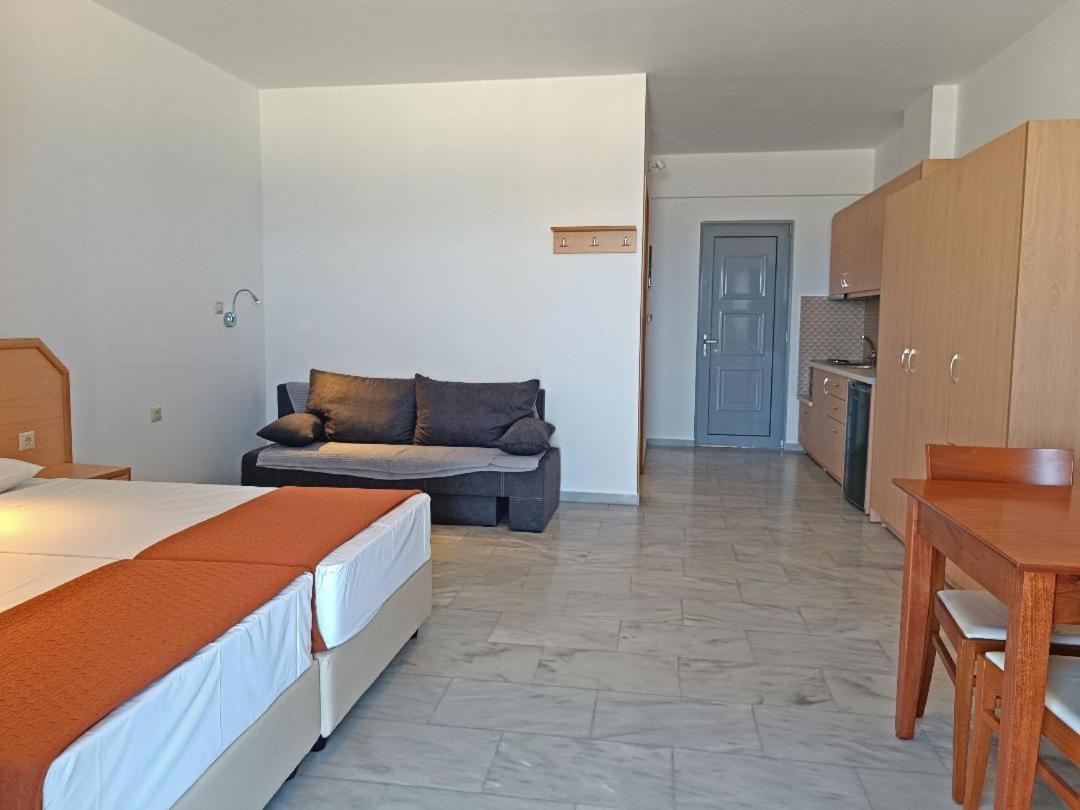 Marel Apartments Rethymno Esterno foto